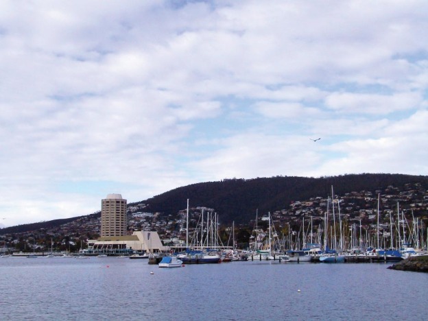 hobart-waterfront-and-marina-1024x768