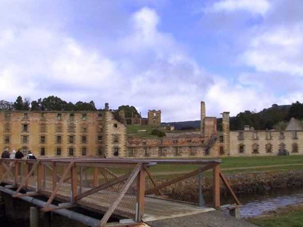 wandering-between-exhibits-at-the-port-arthur-historic-site-1024x768